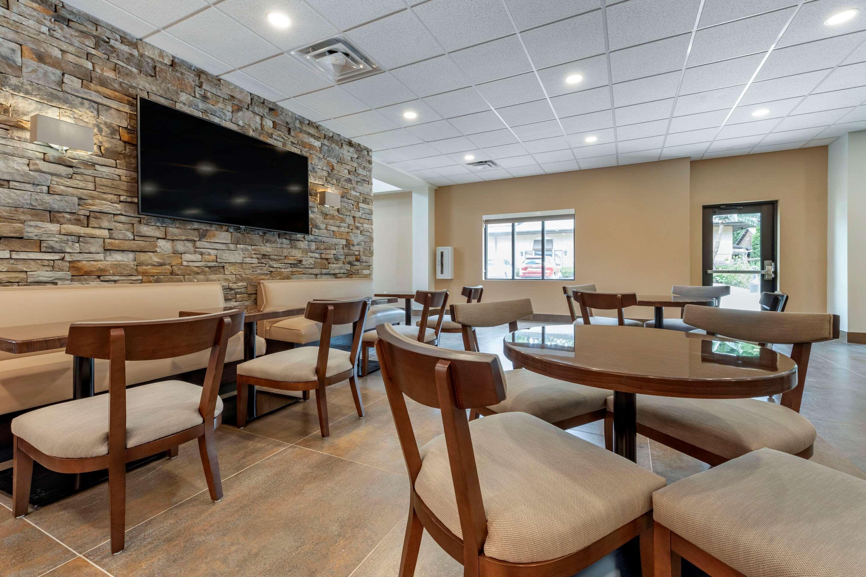 The Cranberry, Ascend Hotel Collection Morgantown Extérieur photo
