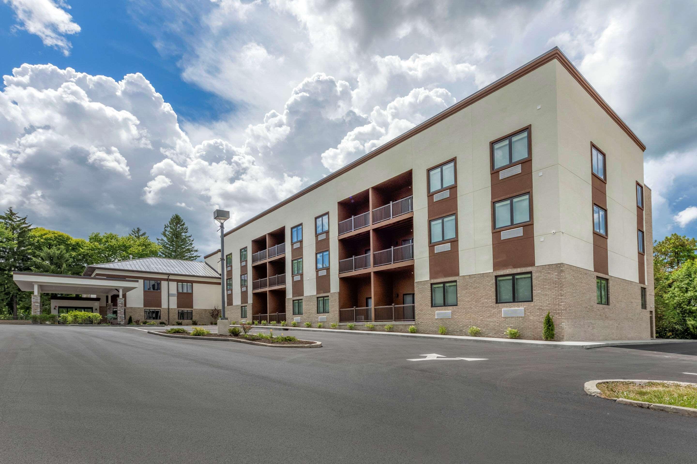 The Cranberry, Ascend Hotel Collection Morgantown Extérieur photo