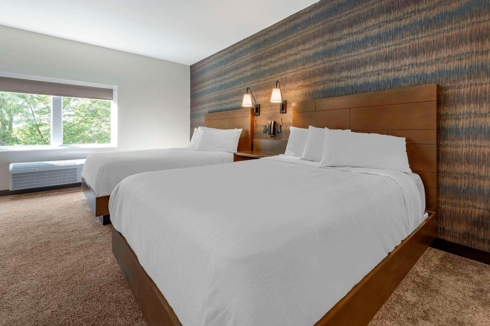 The Cranberry, Ascend Hotel Collection Morgantown Extérieur photo