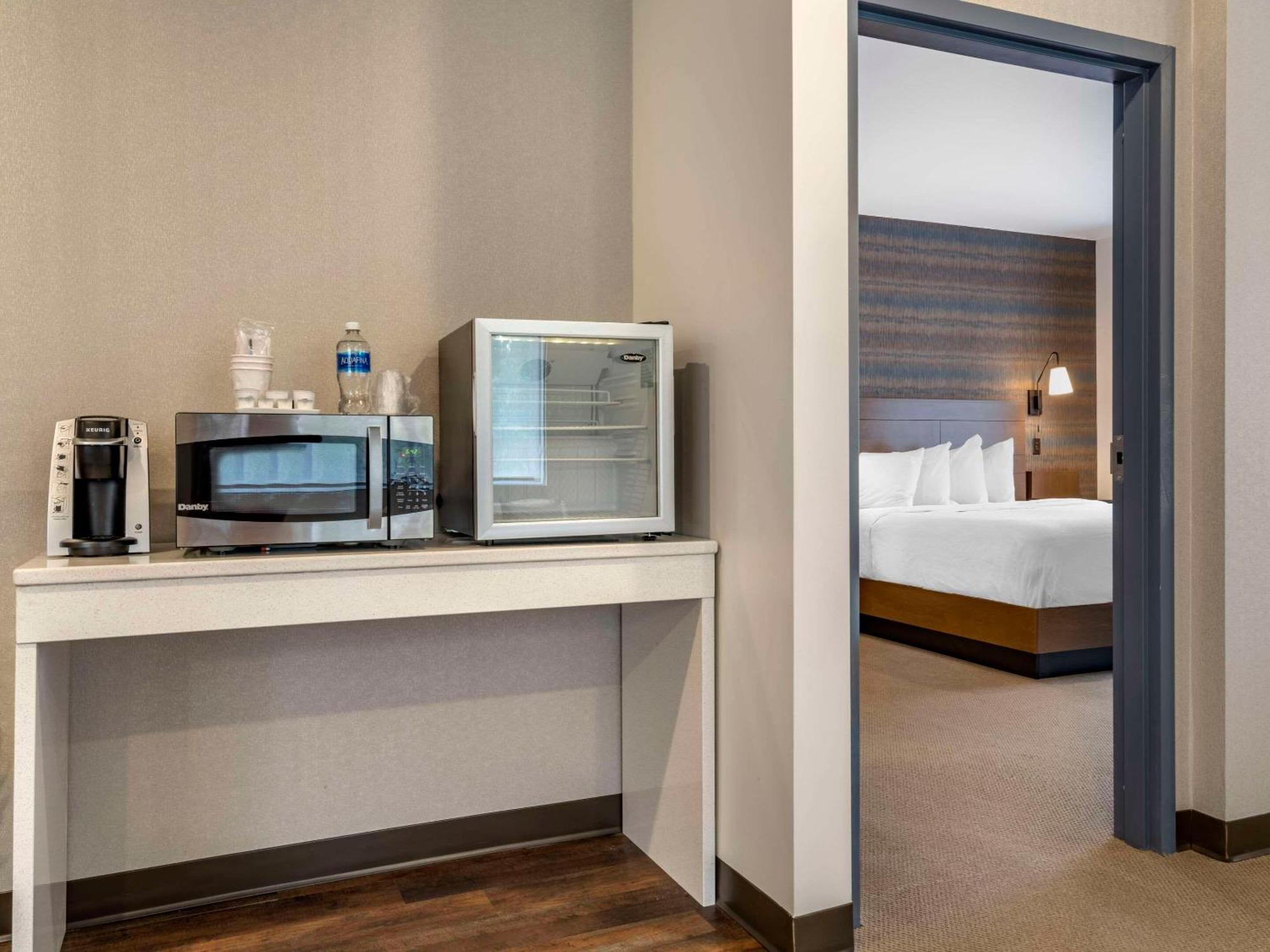 The Cranberry, Ascend Hotel Collection Morgantown Extérieur photo