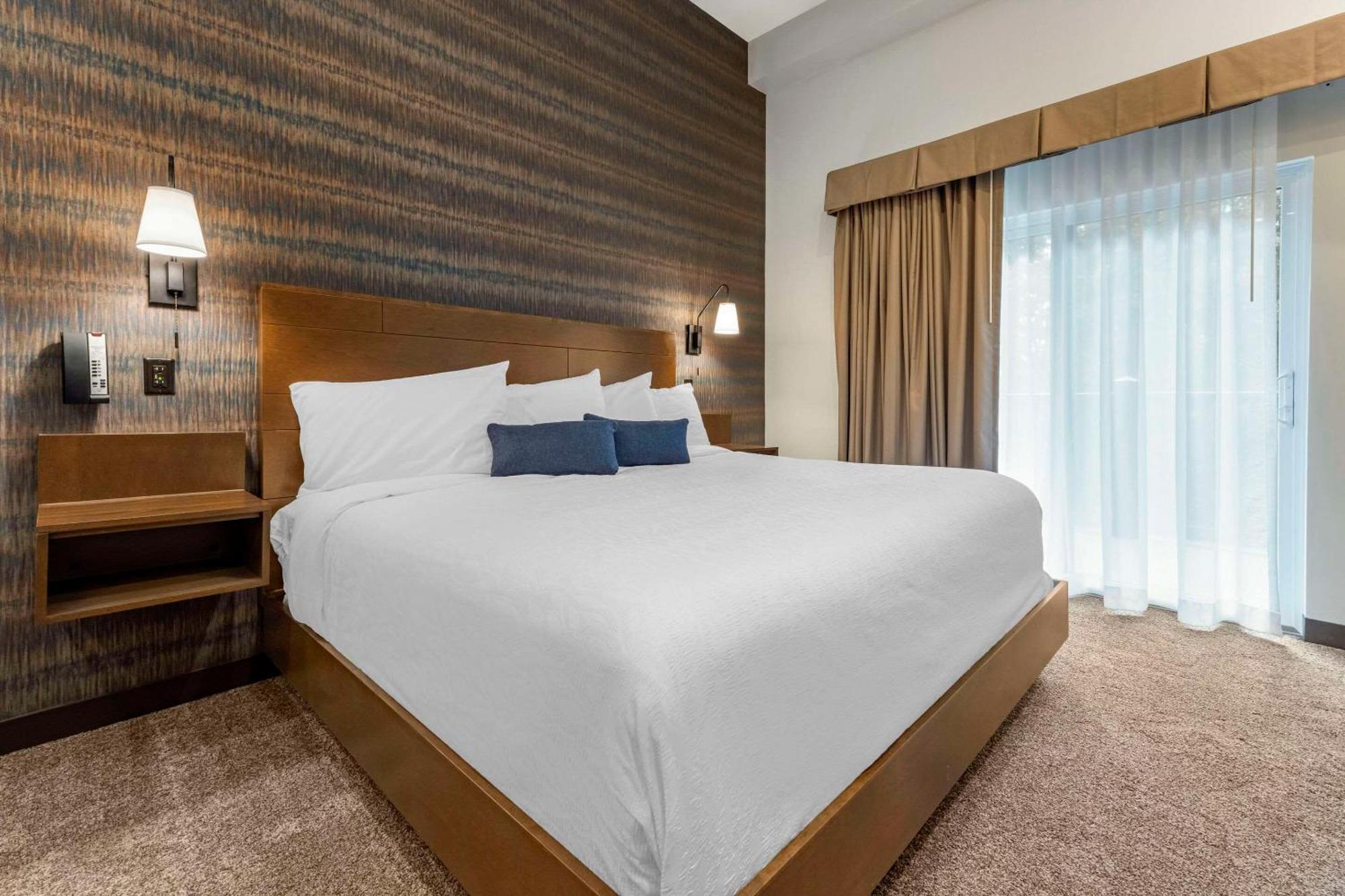 The Cranberry, Ascend Hotel Collection Morgantown Extérieur photo