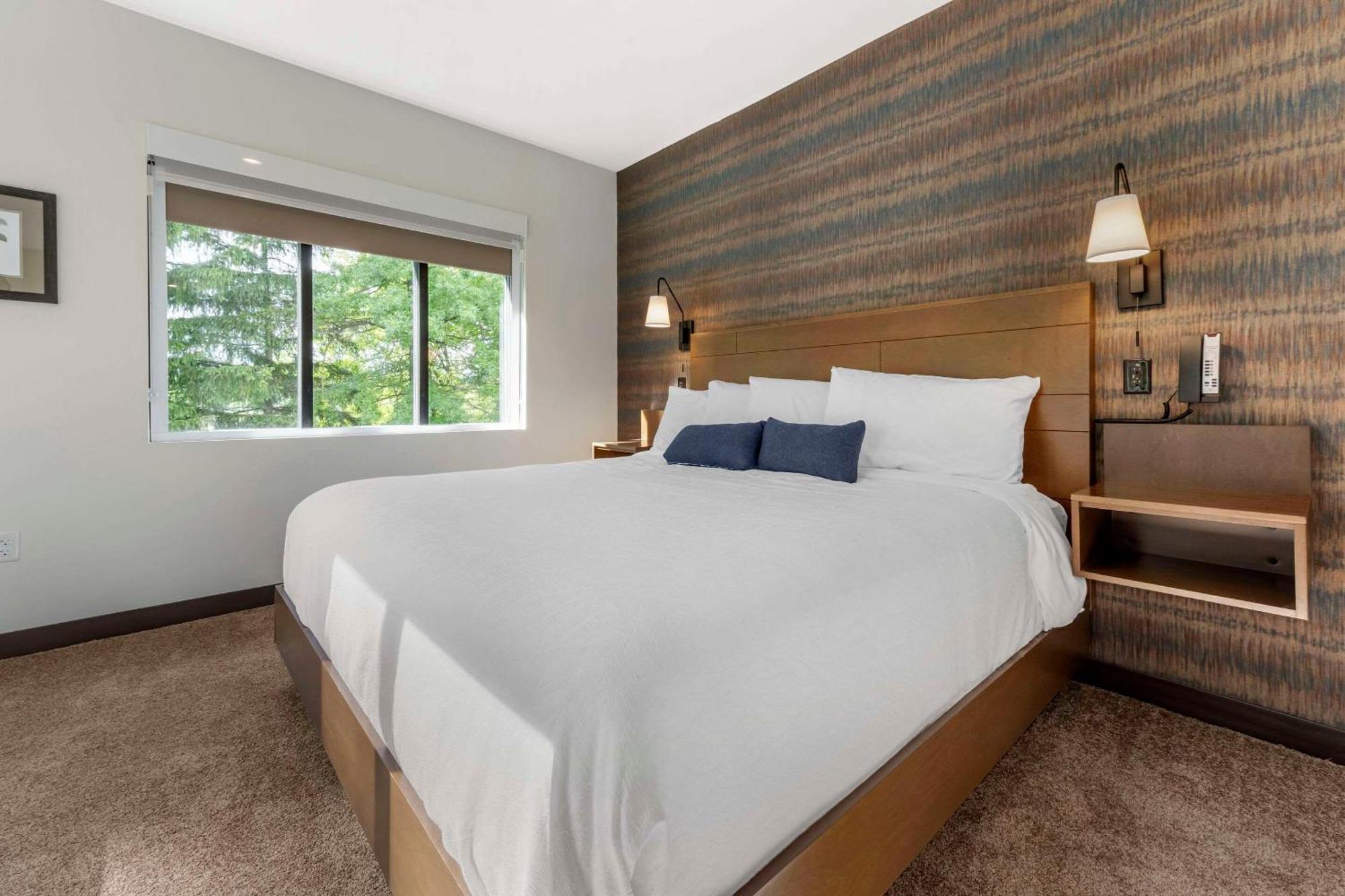 The Cranberry, Ascend Hotel Collection Morgantown Extérieur photo