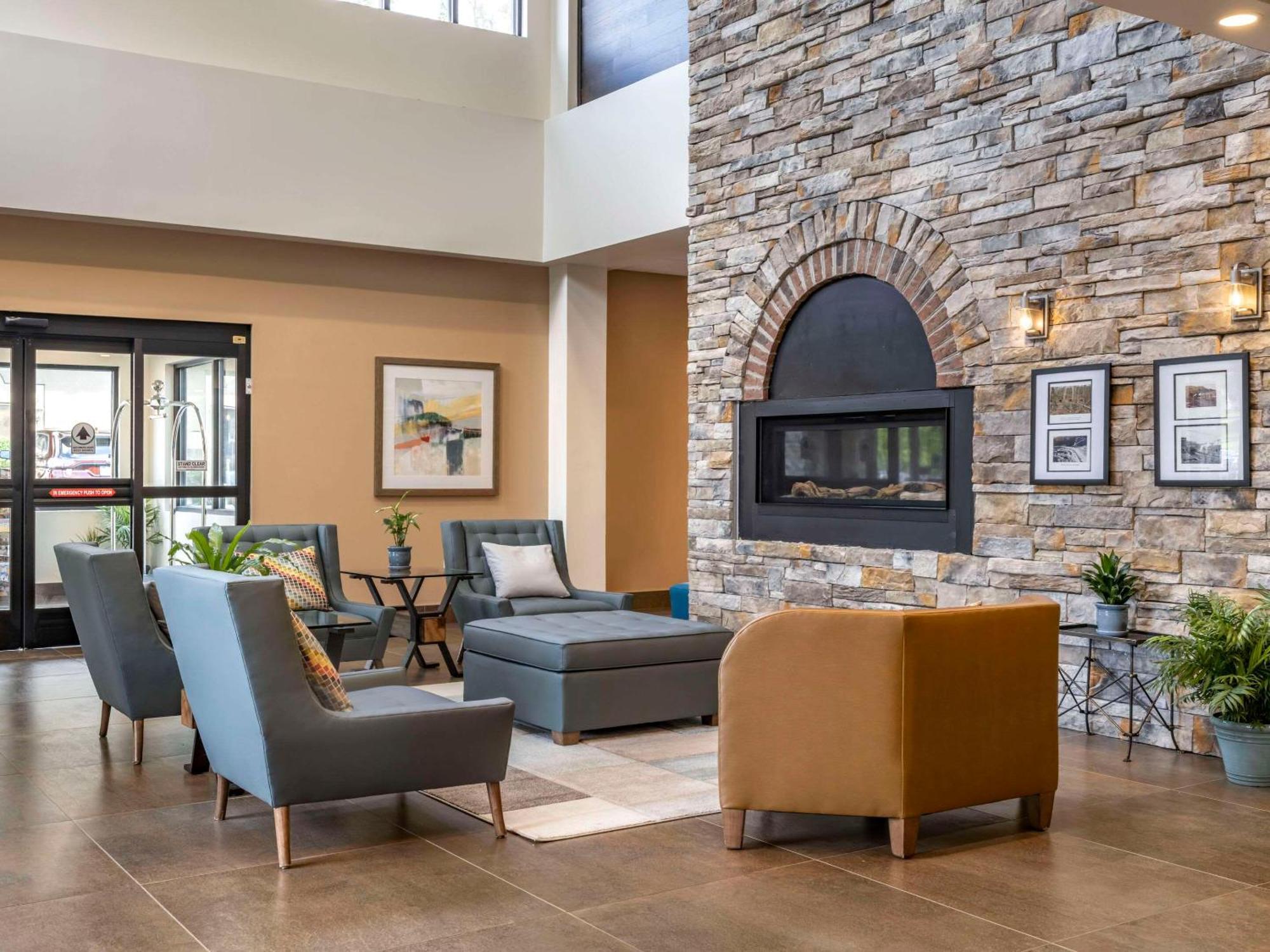 The Cranberry, Ascend Hotel Collection Morgantown Extérieur photo